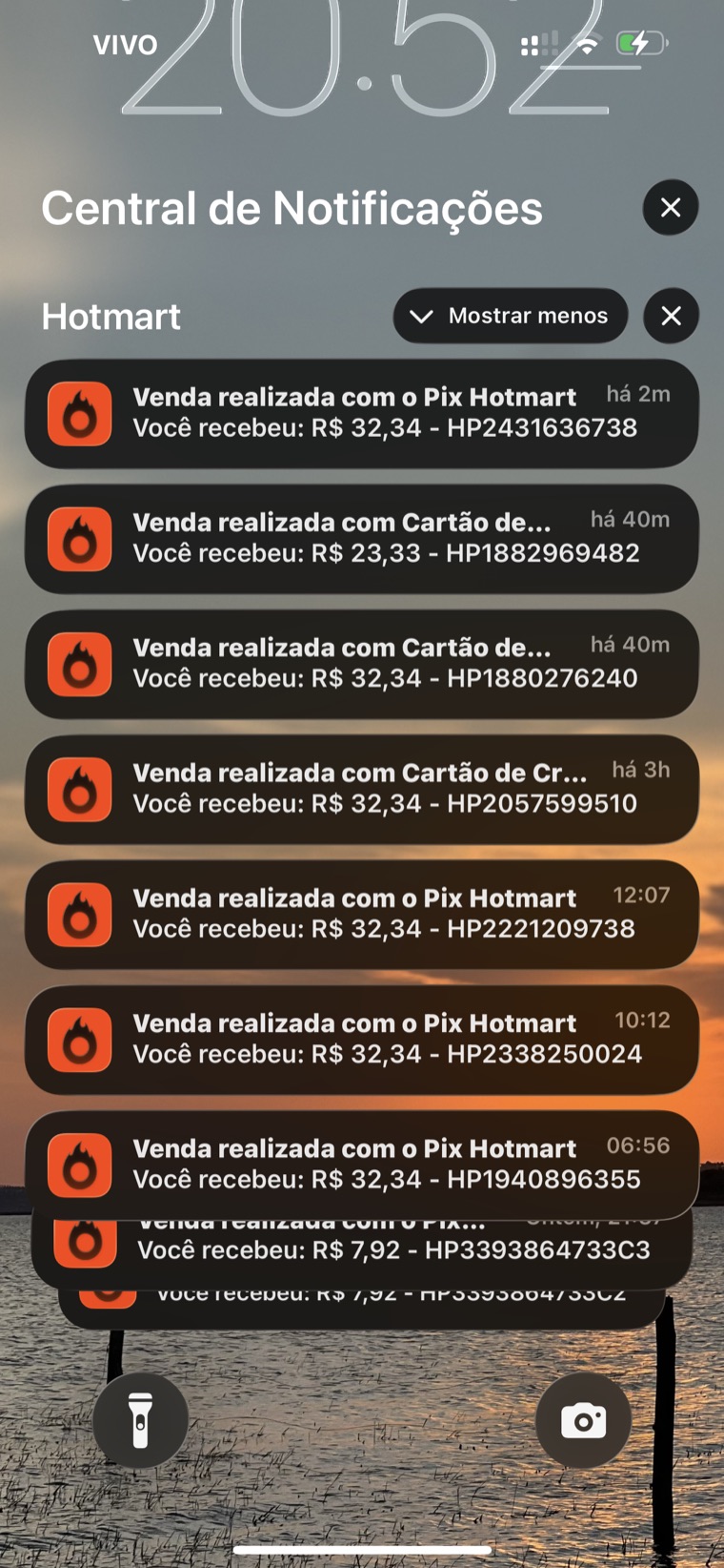 Prints de venda Hotmart · Pix pingando